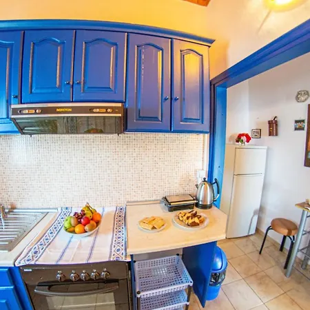 Aliki Apartment
