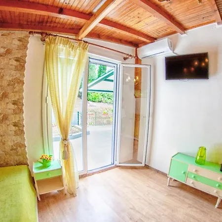Apartment Aliki